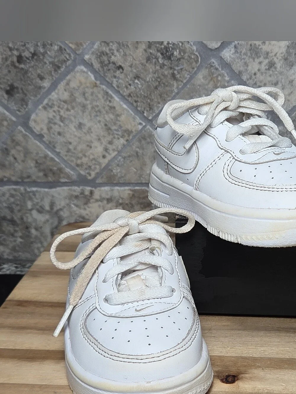 Nike Air Force 1 Kids White Faux Leather Sneakers with Swoosh Size 6 C Toddler